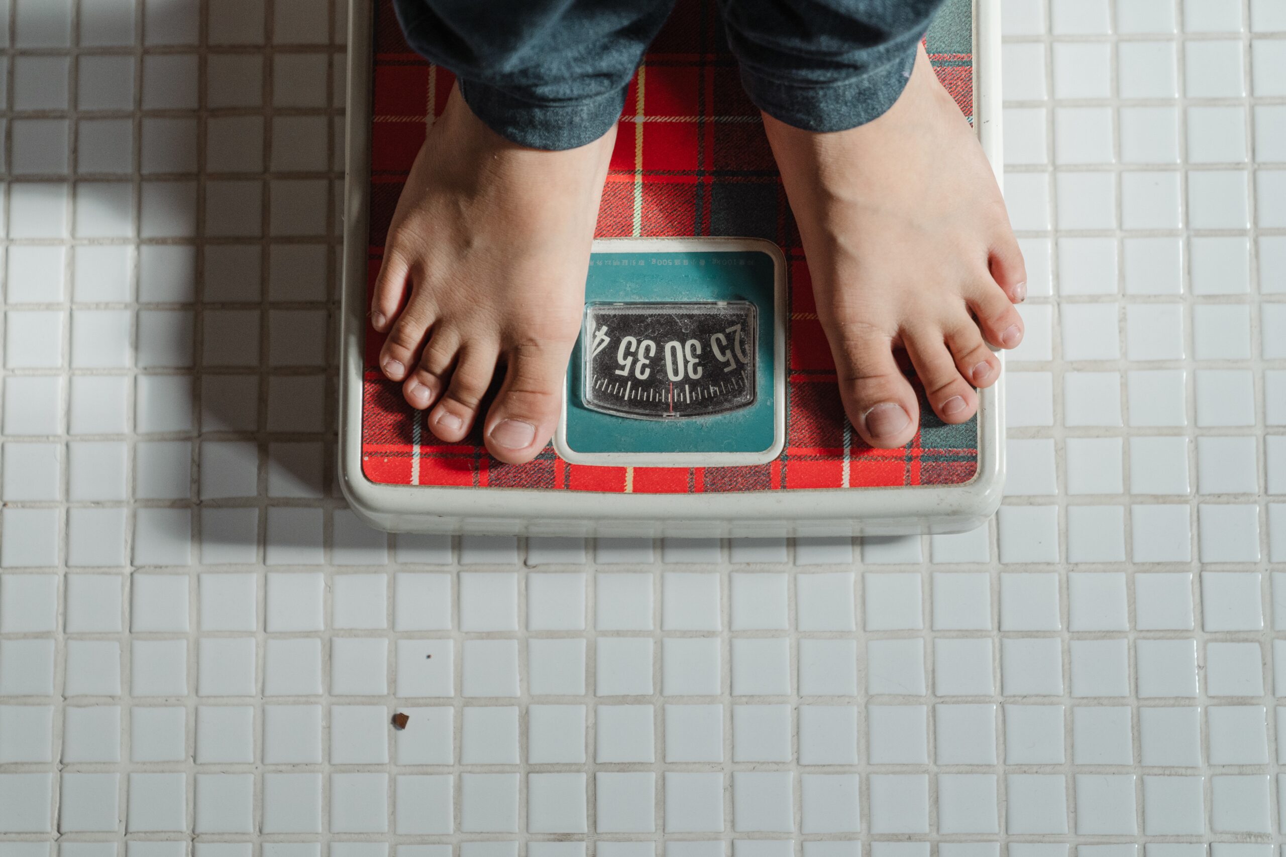 How to Use a Food Scale to Accelerate Weight Loss - Sam Forget